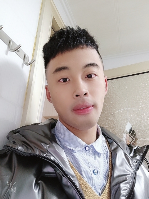 幼稚鬼的第一张照片--全国闪婚服务中心